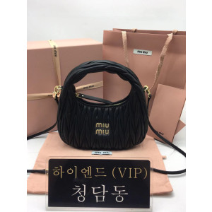 미우미우 miu miu 완더 마테라쎄 호보백 스몰