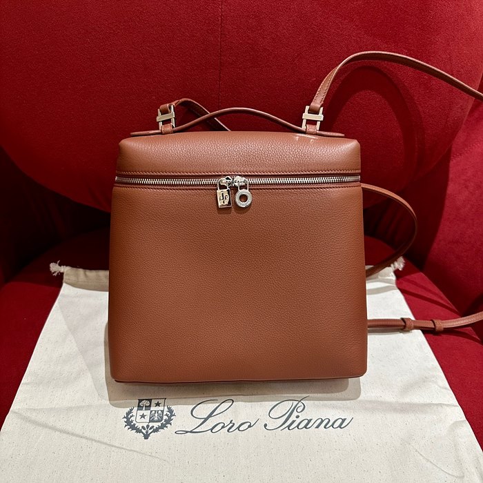 로로피아나 loro piana L23.5 레더 엑스트라 포켓 백팩