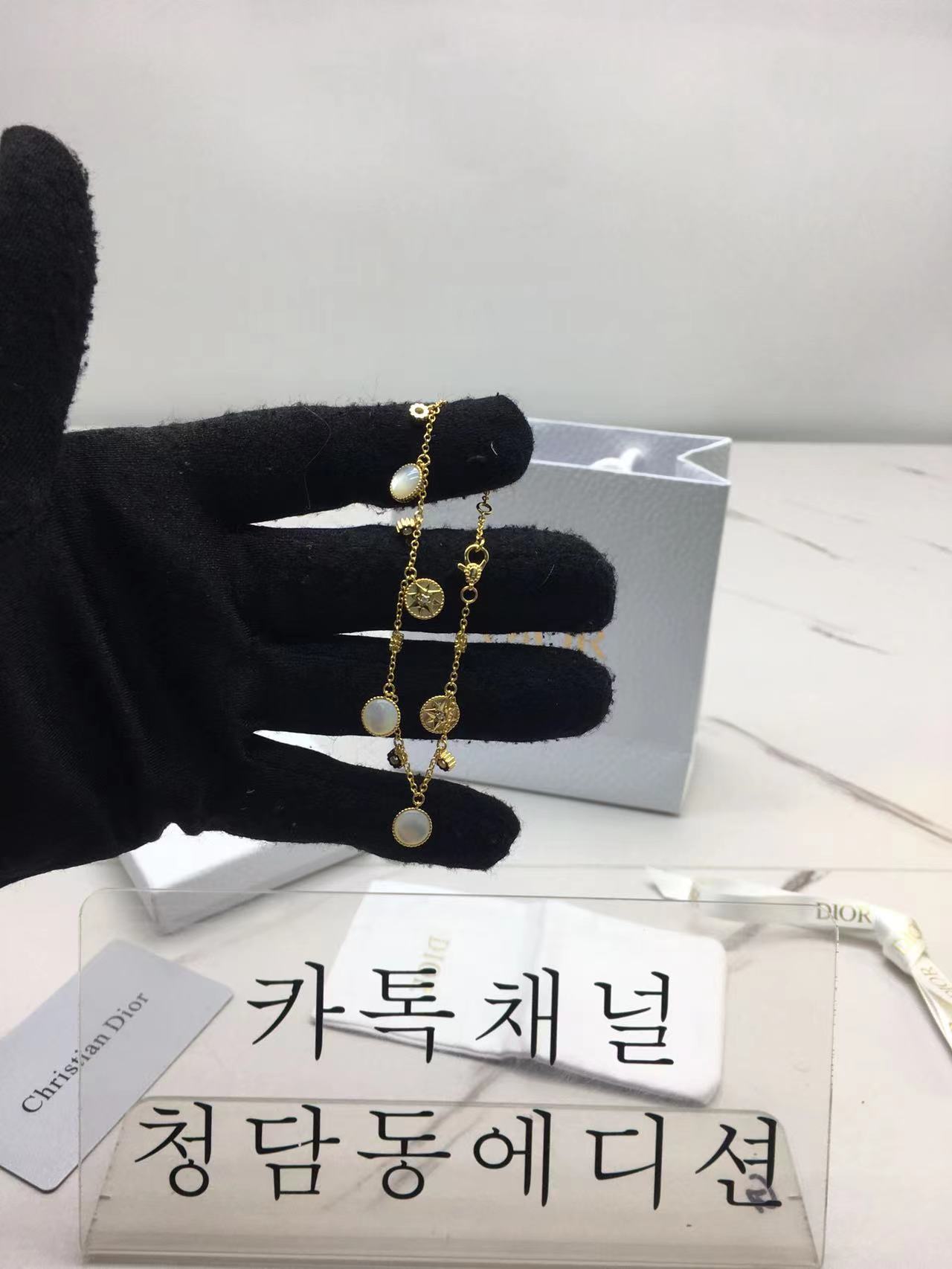 디올 dior 로즈드방 브레이슬릿 (2color)