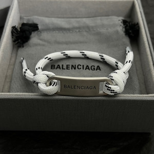 발렌시아가 balenciaga plate 브레이슬릿