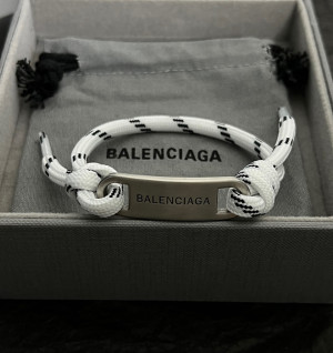 발렌시아가 balenciaga plate 브레이슬릿